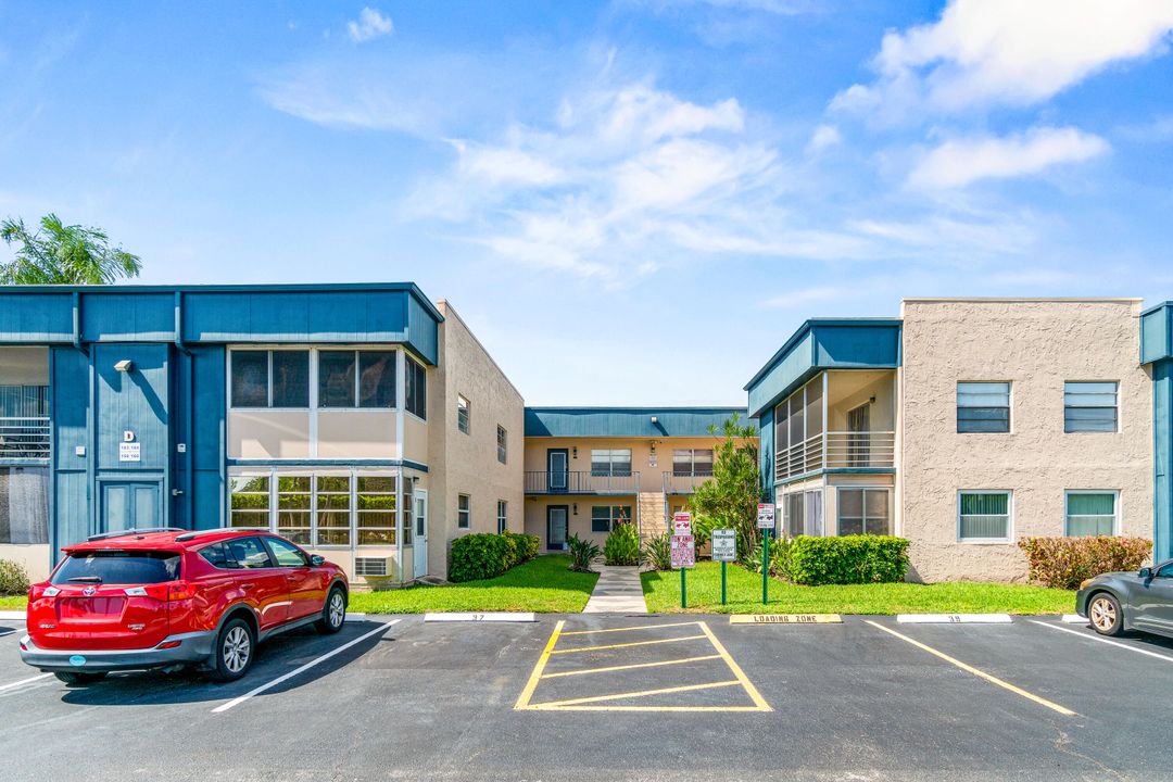 待售: $70,000 (1 贝兹, 1 浴室, 760 平方英尺)