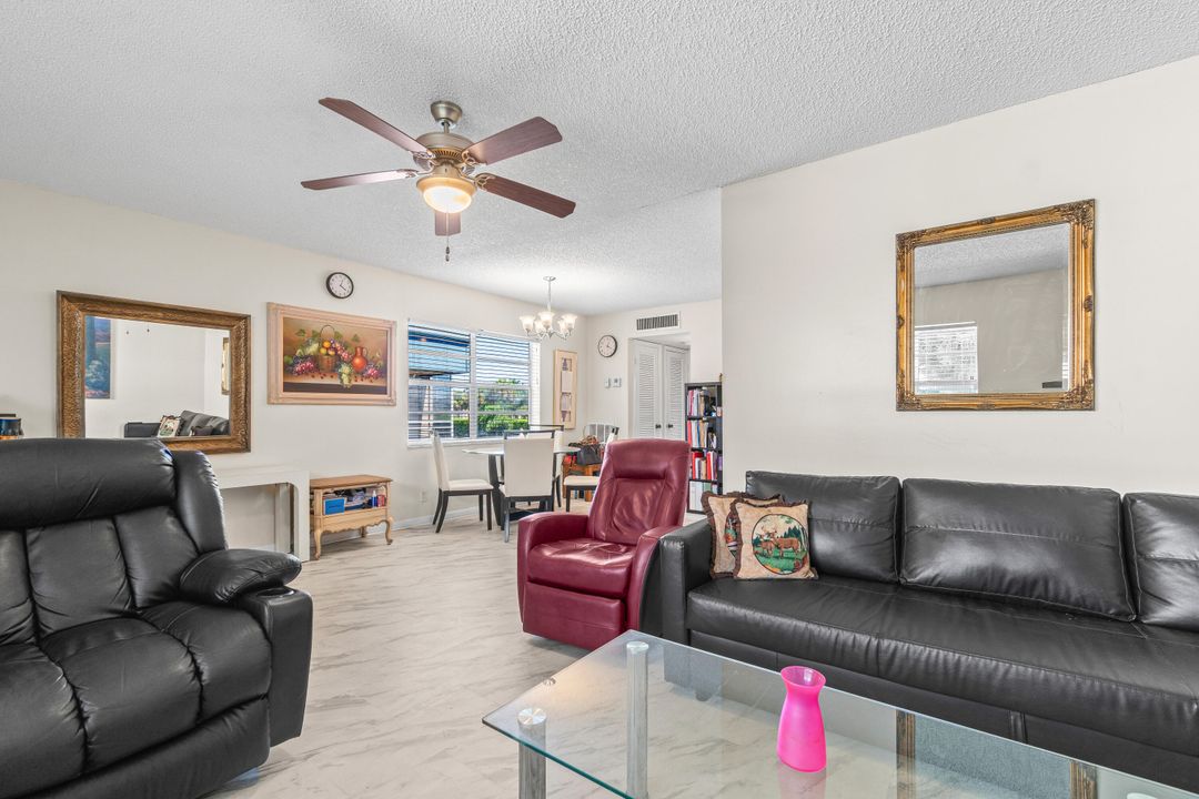 待售: $70,000 (1 贝兹, 1 浴室, 760 平方英尺)