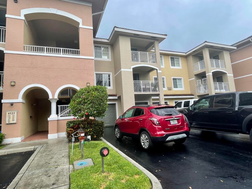 最近租的: $1,840 (1 贝兹, 1 浴室, 843 平方英尺)