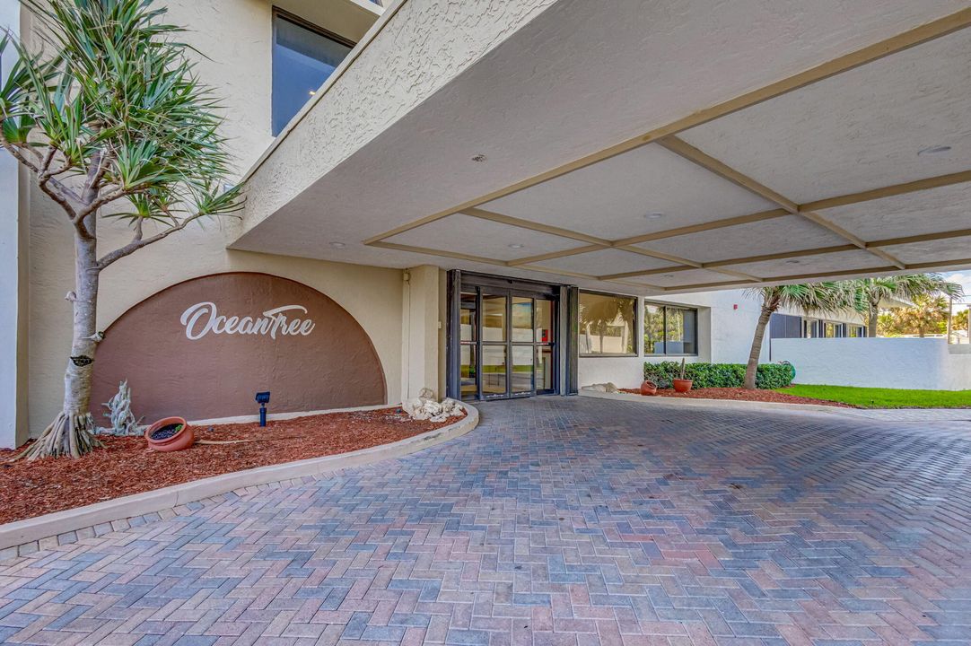 合同活跃: $4,900 (2 贝兹, 2 浴室, 1460 平方英尺)