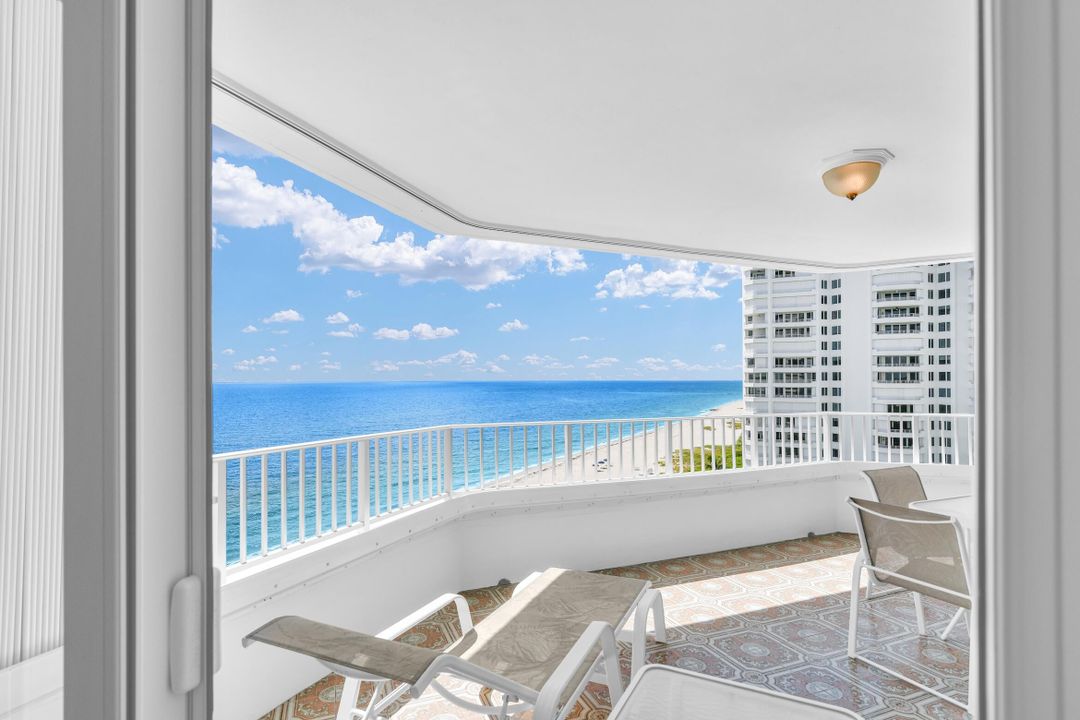 合同活跃: $10,500 (2 贝兹, 2 浴室, 1448 平方英尺)