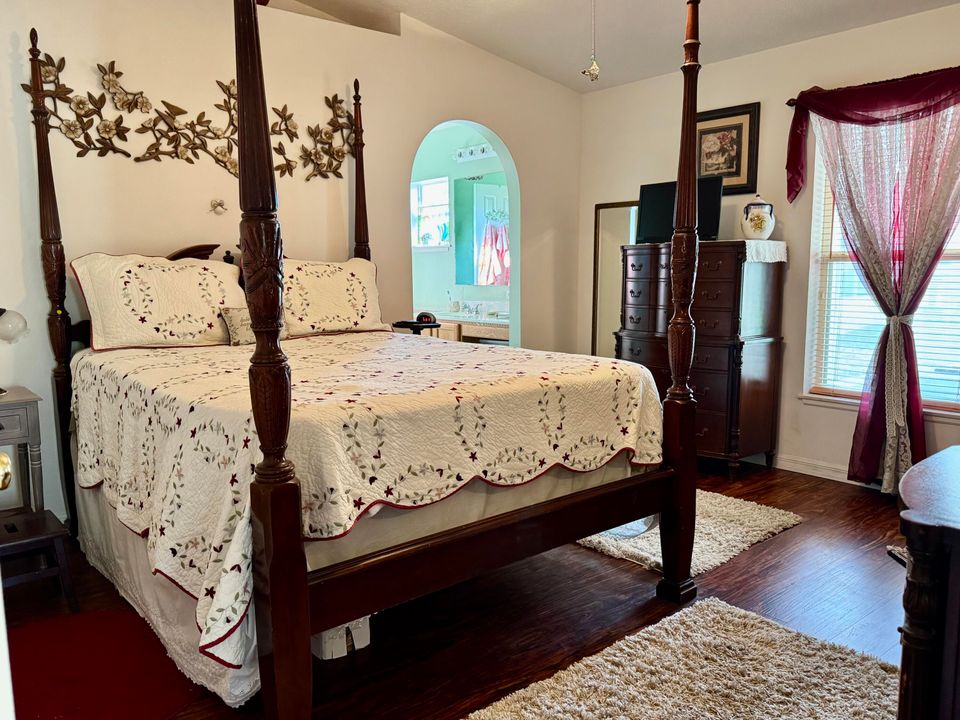 En Venta: $299,000 (3 camas, 2 baños, 1501 Pies cuadrados)