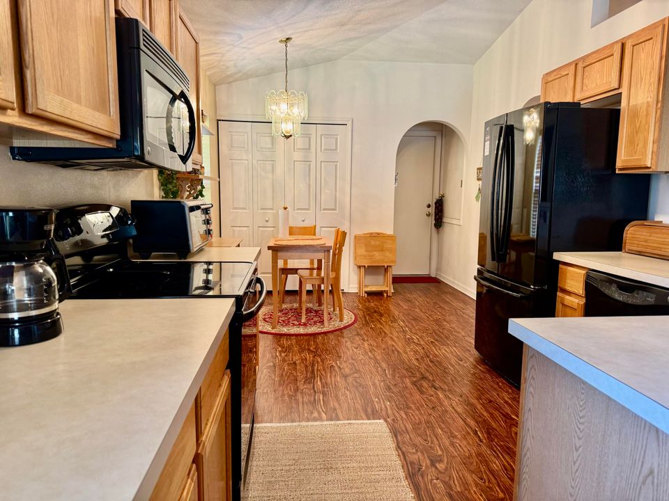 En Venta: $299,000 (3 camas, 2 baños, 1501 Pies cuadrados)