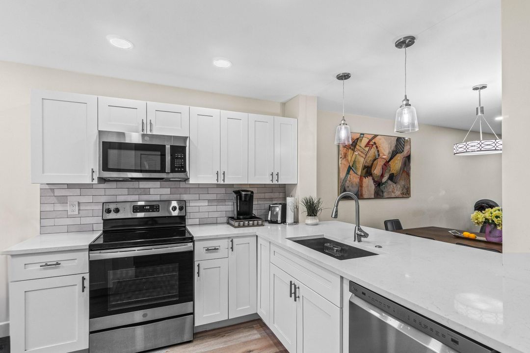 For Sale: $60,000 (2 beds, 2 baths, 1388 Square Feet)