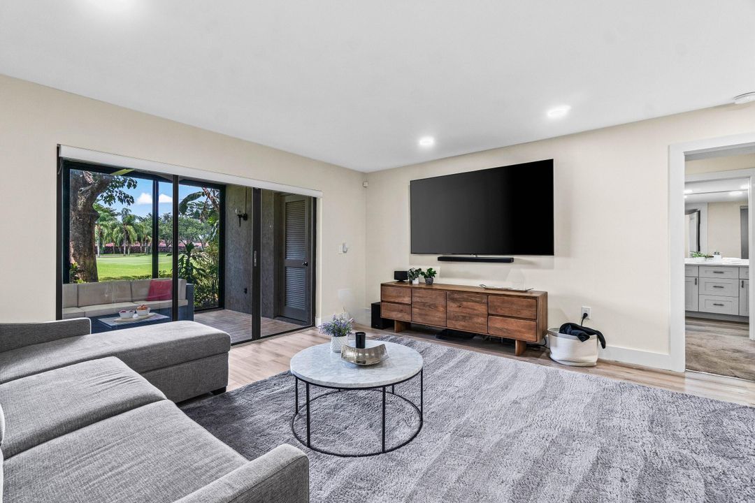 For Sale: $60,000 (2 beds, 2 baths, 1388 Square Feet)