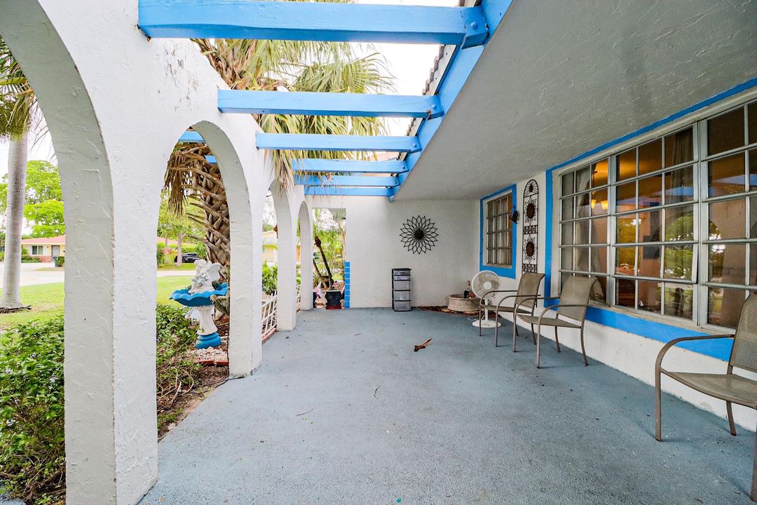 Active With Contract: $599,000 (3 beds, 2 baths, 1515 Square Feet)