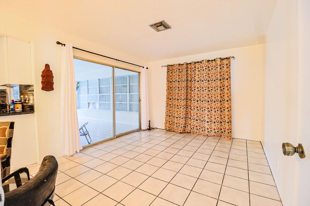 Active With Contract: $599,000 (3 beds, 2 baths, 1515 Square Feet)