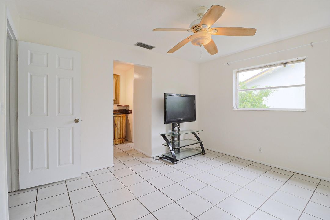Active With Contract: $599,000 (3 beds, 2 baths, 1515 Square Feet)