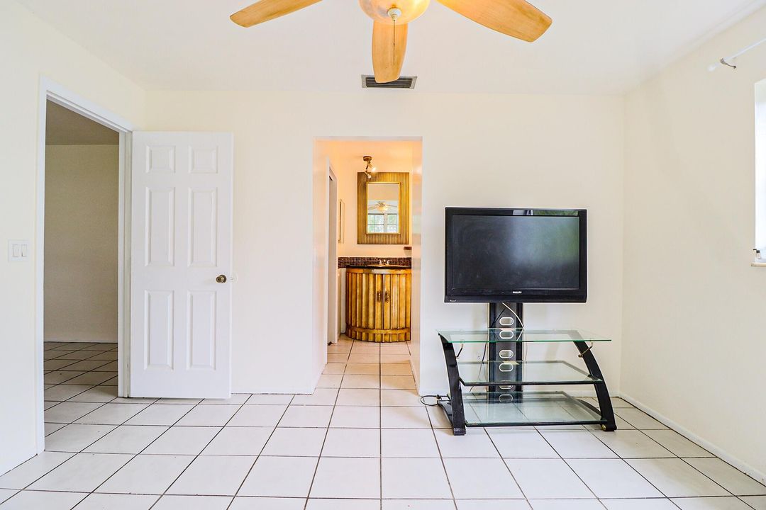 Active With Contract: $599,000 (3 beds, 2 baths, 1515 Square Feet)