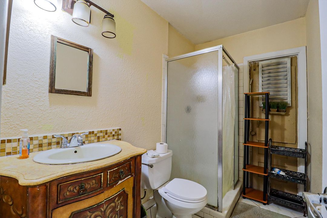 Active With Contract: $599,000 (3 beds, 2 baths, 1515 Square Feet)