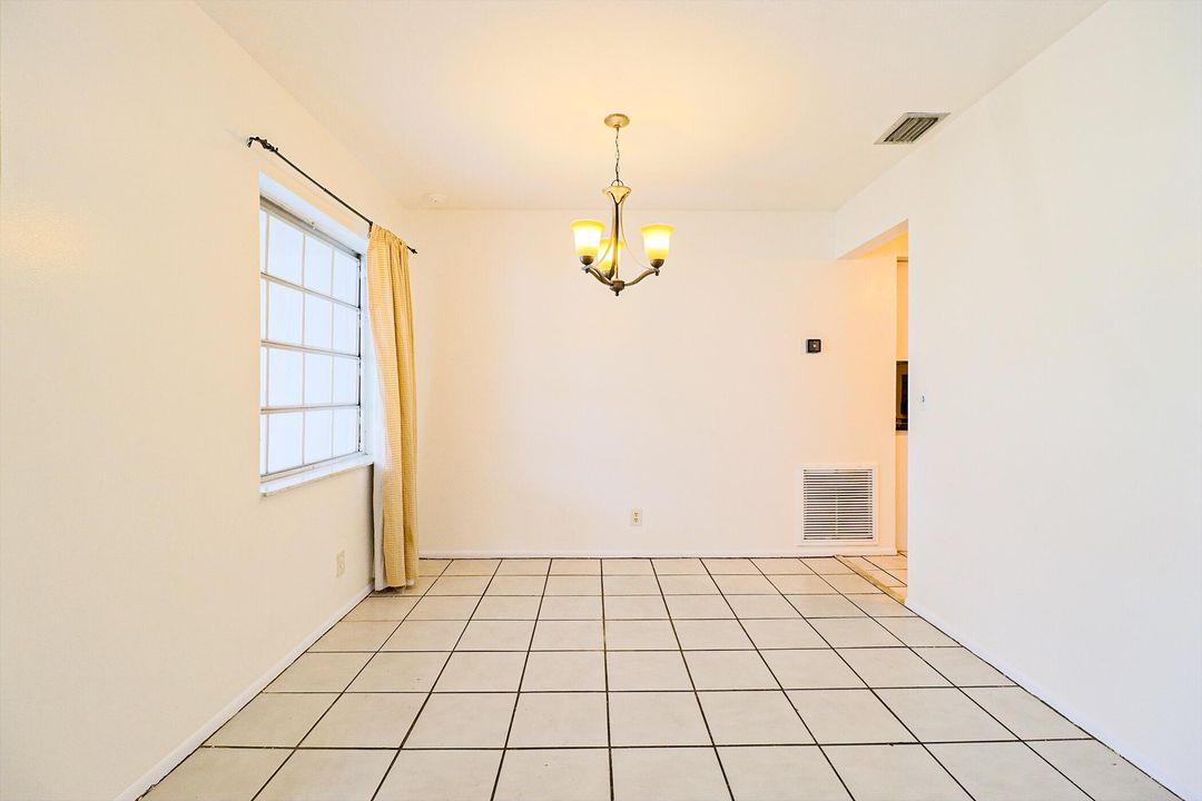 Active With Contract: $599,000 (3 beds, 2 baths, 1515 Square Feet)