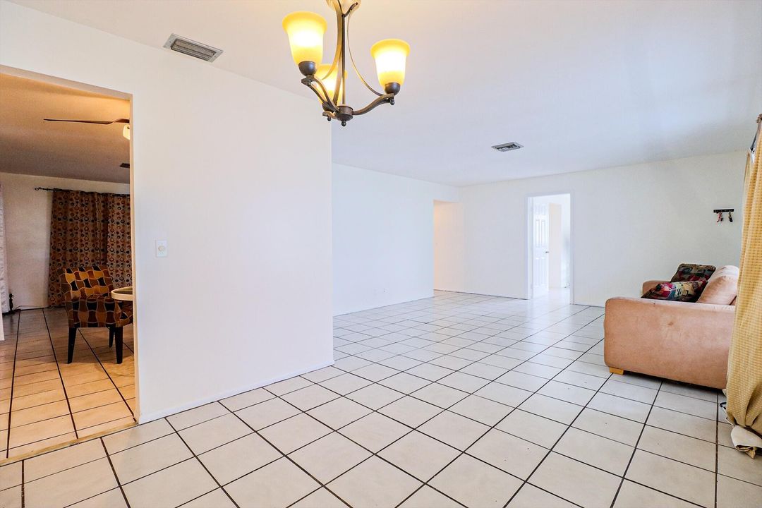 Active With Contract: $599,000 (3 beds, 2 baths, 1515 Square Feet)