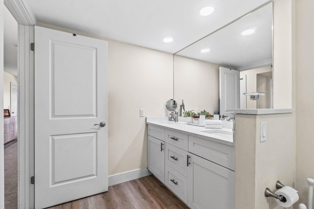 For Sale: $60,000 (2 beds, 2 baths, 1388 Square Feet)