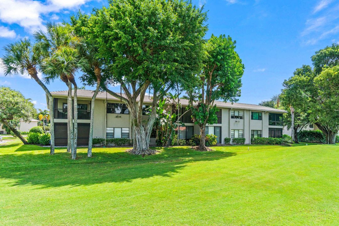 For Sale: $60,000 (2 beds, 2 baths, 1388 Square Feet)