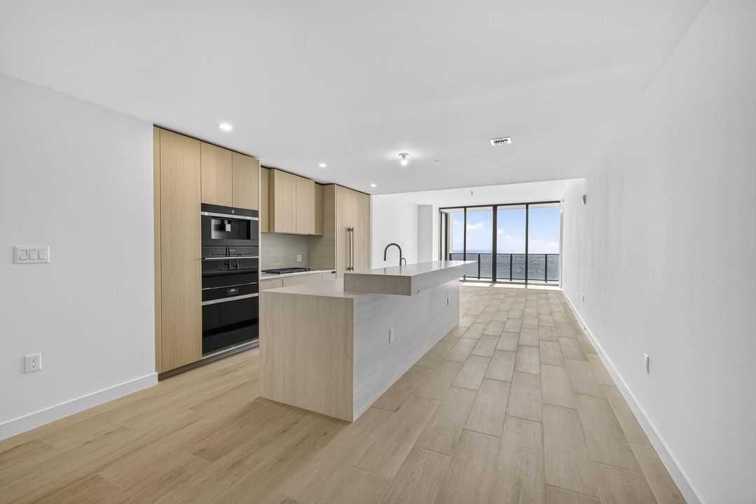 待售: $3,249,000 (3 贝兹, 3 浴室, 2725 平方英尺)