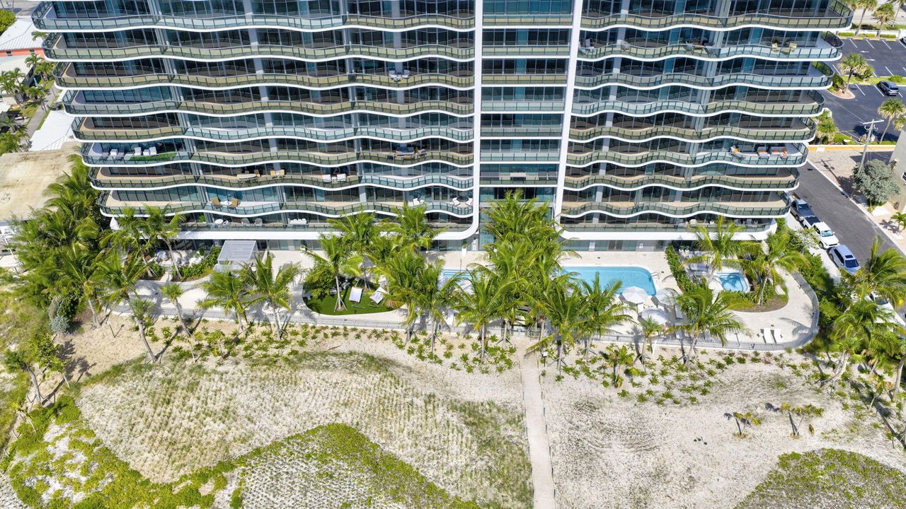 待售: $3,249,000 (3 贝兹, 3 浴室, 2725 平方英尺)