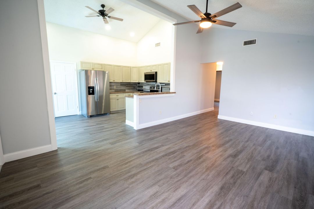 Active With Contract: $475,000 (3 beds, 2 baths, 1373 Square Feet)