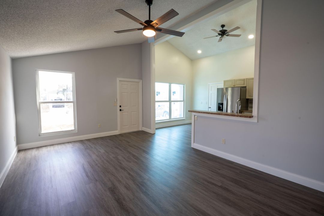Active With Contract: $475,000 (3 beds, 2 baths, 1373 Square Feet)