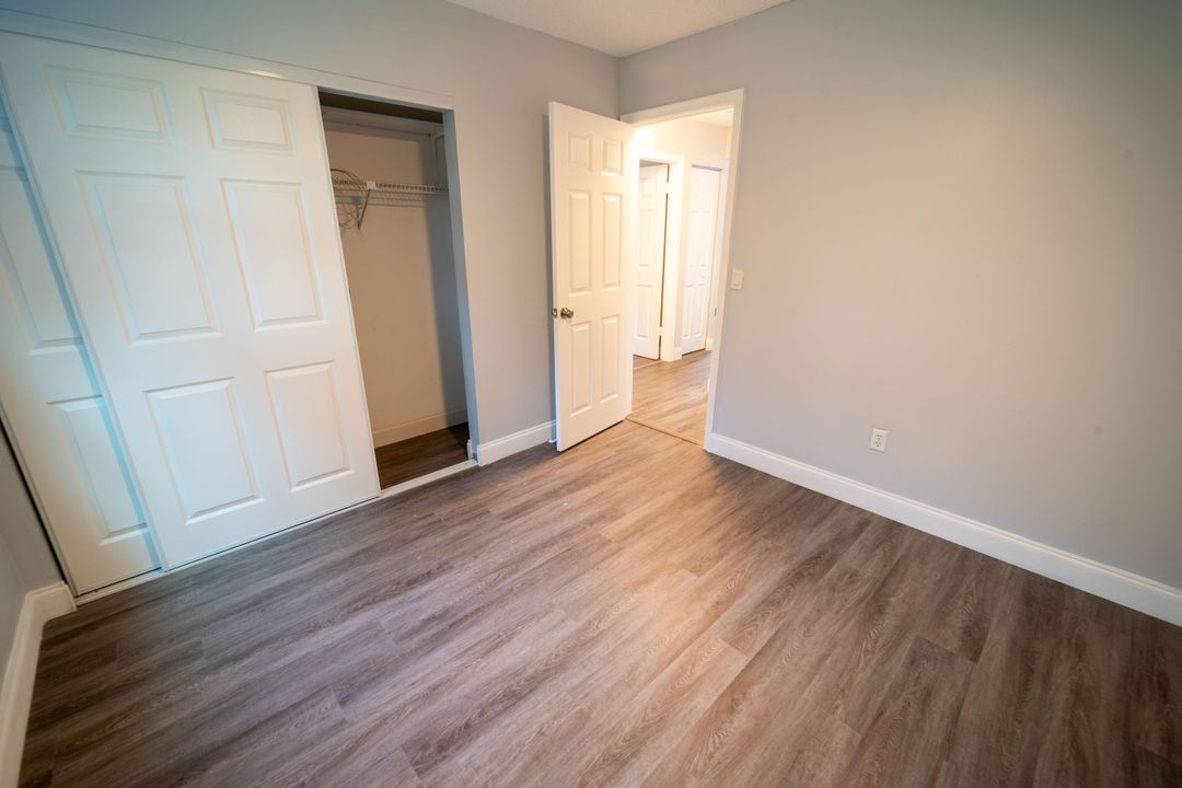 Active With Contract: $475,000 (3 beds, 2 baths, 1373 Square Feet)