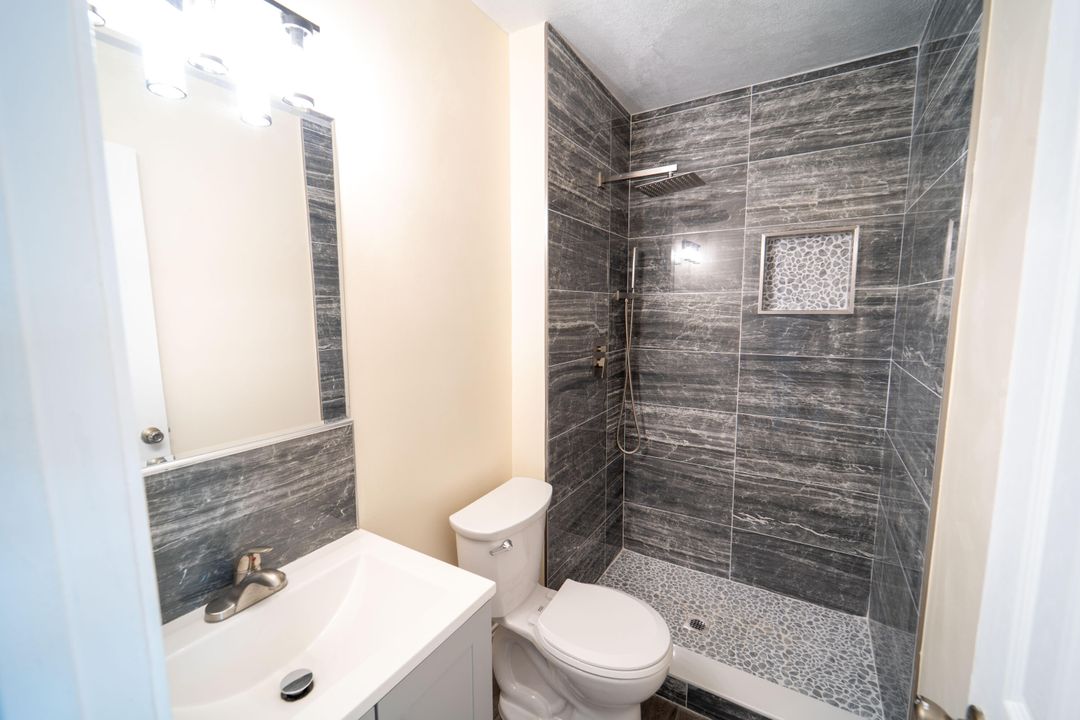 Active With Contract: $475,000 (3 beds, 2 baths, 1373 Square Feet)