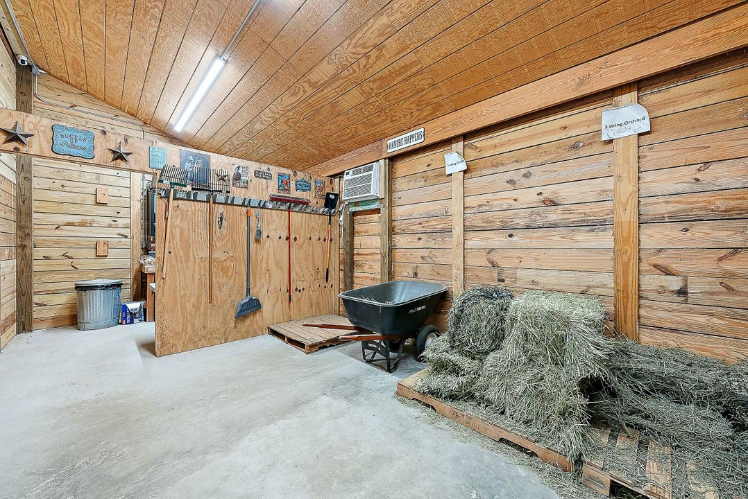 For Sale: $1,199,999 (3 beds, 2 baths, 2866 Square Feet)