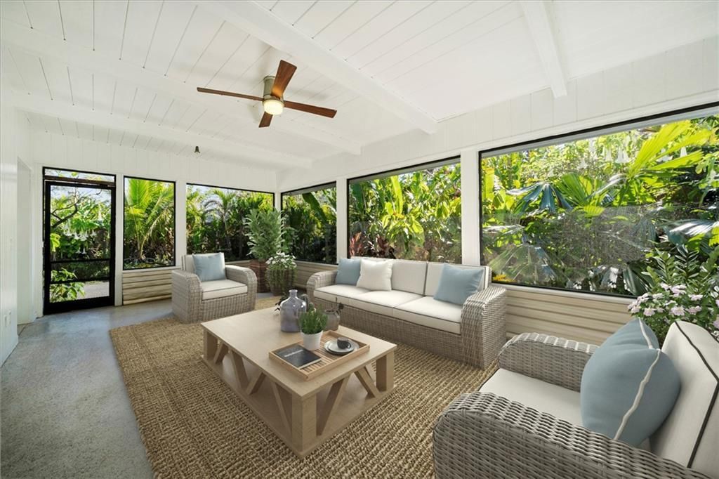 合同活跃: $1,100,000 (4 贝兹, 3 浴室, 2363 平方英尺)