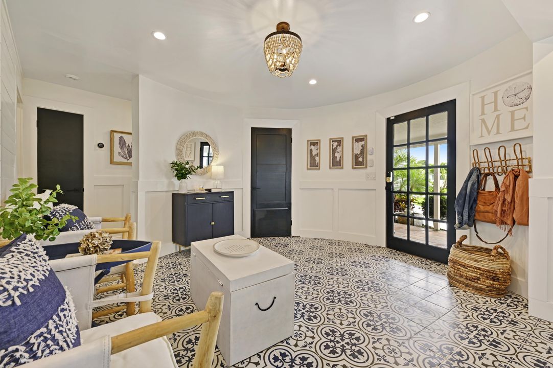 For Sale: $1,599,900 (3 beds, 3 baths, 1988 Square Feet)