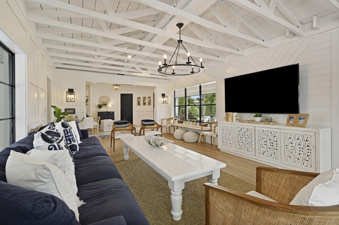 For Sale: $1,599,900 (3 beds, 3 baths, 1988 Square Feet)