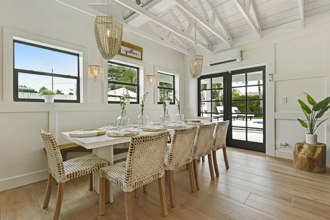 For Sale: $1,599,900 (3 beds, 3 baths, 1988 Square Feet)