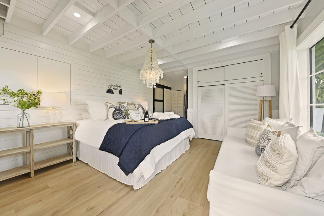 For Sale: $1,599,900 (3 beds, 3 baths, 1988 Square Feet)