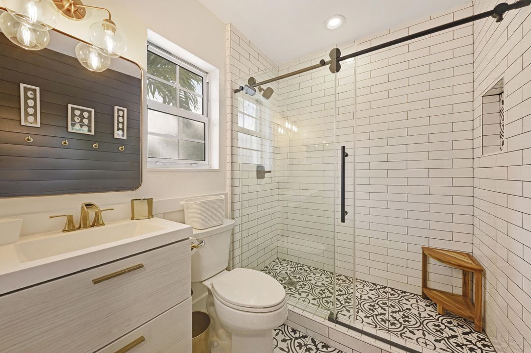 For Sale: $1,599,900 (3 beds, 3 baths, 1988 Square Feet)