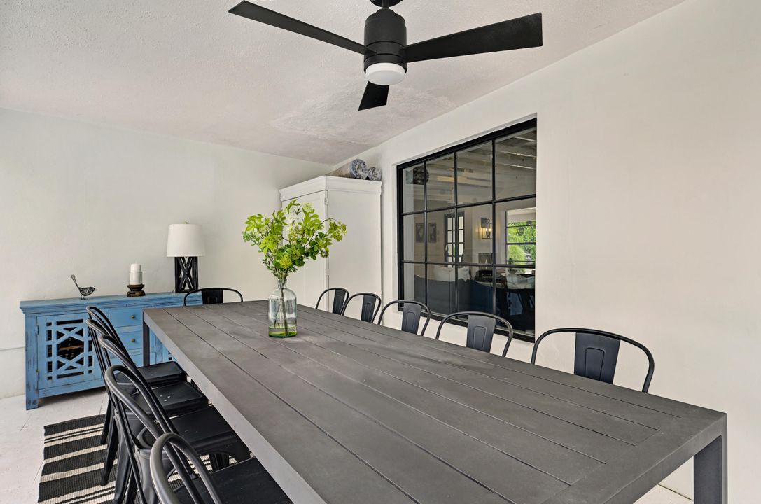 For Sale: $1,599,900 (3 beds, 3 baths, 1988 Square Feet)