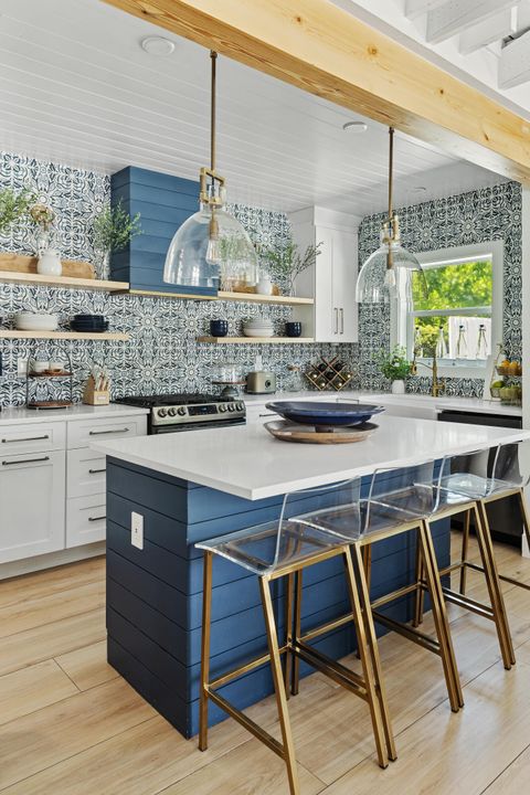 For Sale: $1,599,900 (3 beds, 3 baths, 1988 Square Feet)