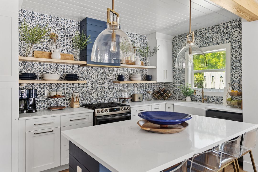 For Sale: $1,599,900 (3 beds, 3 baths, 1988 Square Feet)