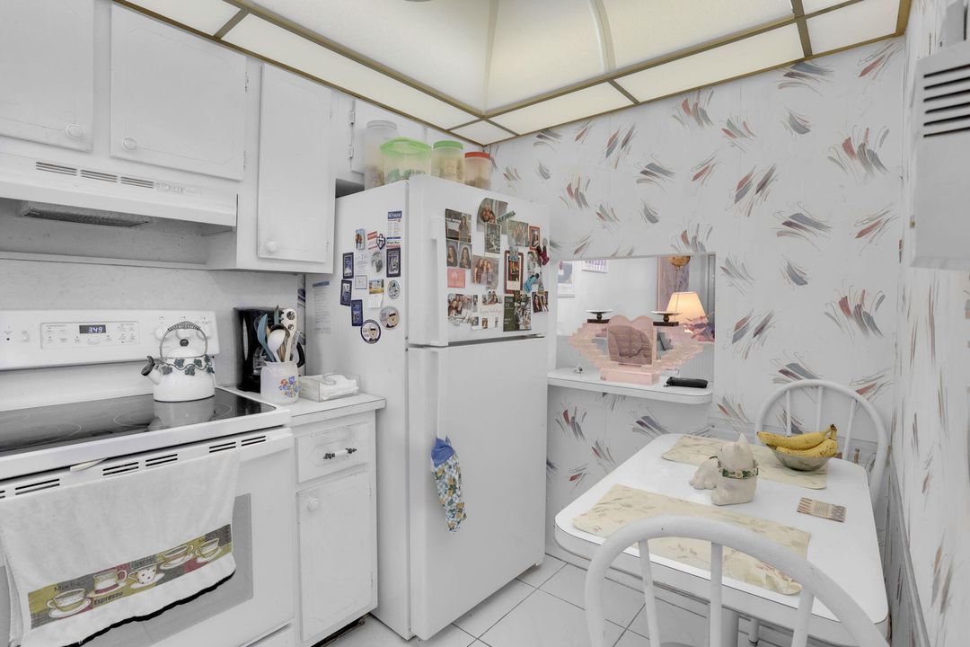 For Sale: $89,500 (2 beds, 2 baths, 850 Square Feet)