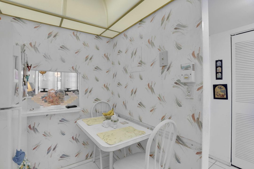 For Sale: $89,500 (2 beds, 2 baths, 850 Square Feet)