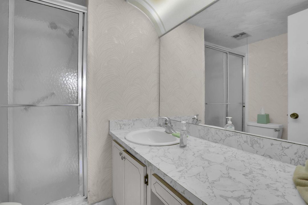 For Sale: $89,500 (2 beds, 2 baths, 850 Square Feet)