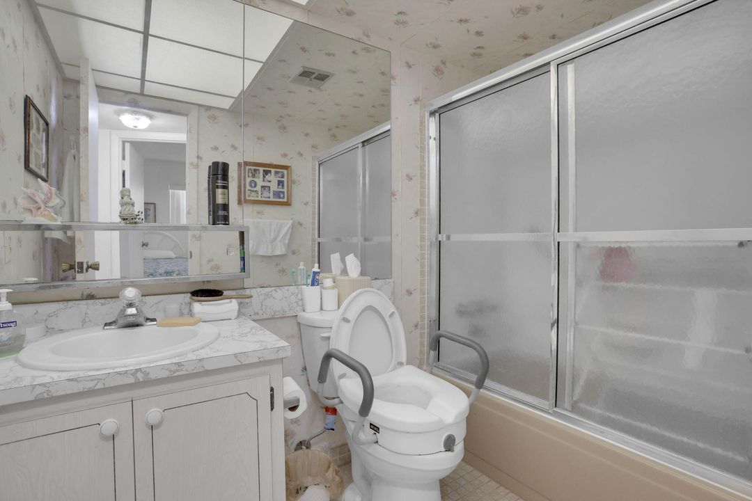 For Sale: $89,500 (2 beds, 2 baths, 850 Square Feet)