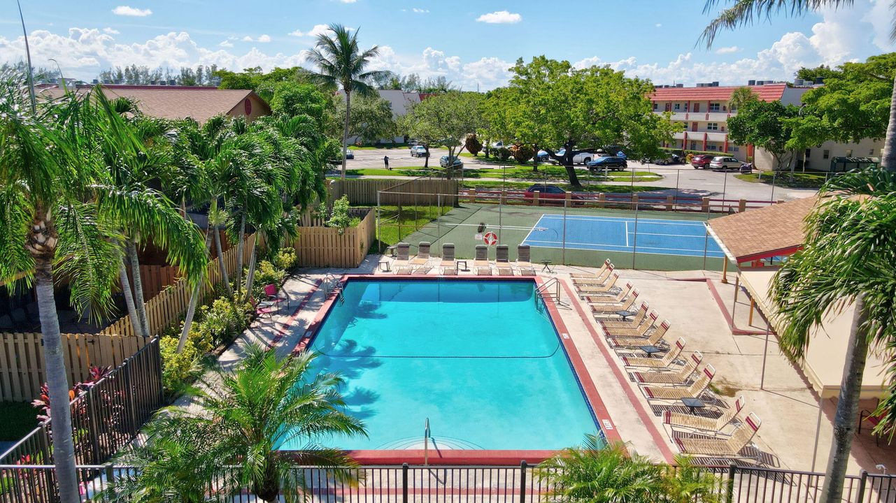 For Sale: $89,500 (2 beds, 2 baths, 850 Square Feet)