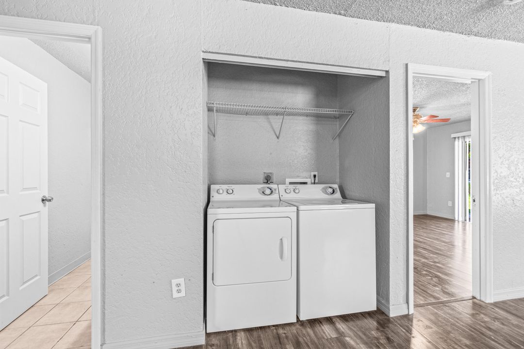 待售: $550,000 (0 贝兹, 0 浴室, 2088 平方英尺)