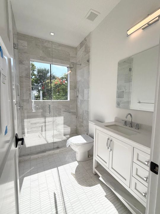 Под контрактом: $1,699,000 (4 спален, 3 ванн, 2316 Квадратных фут)