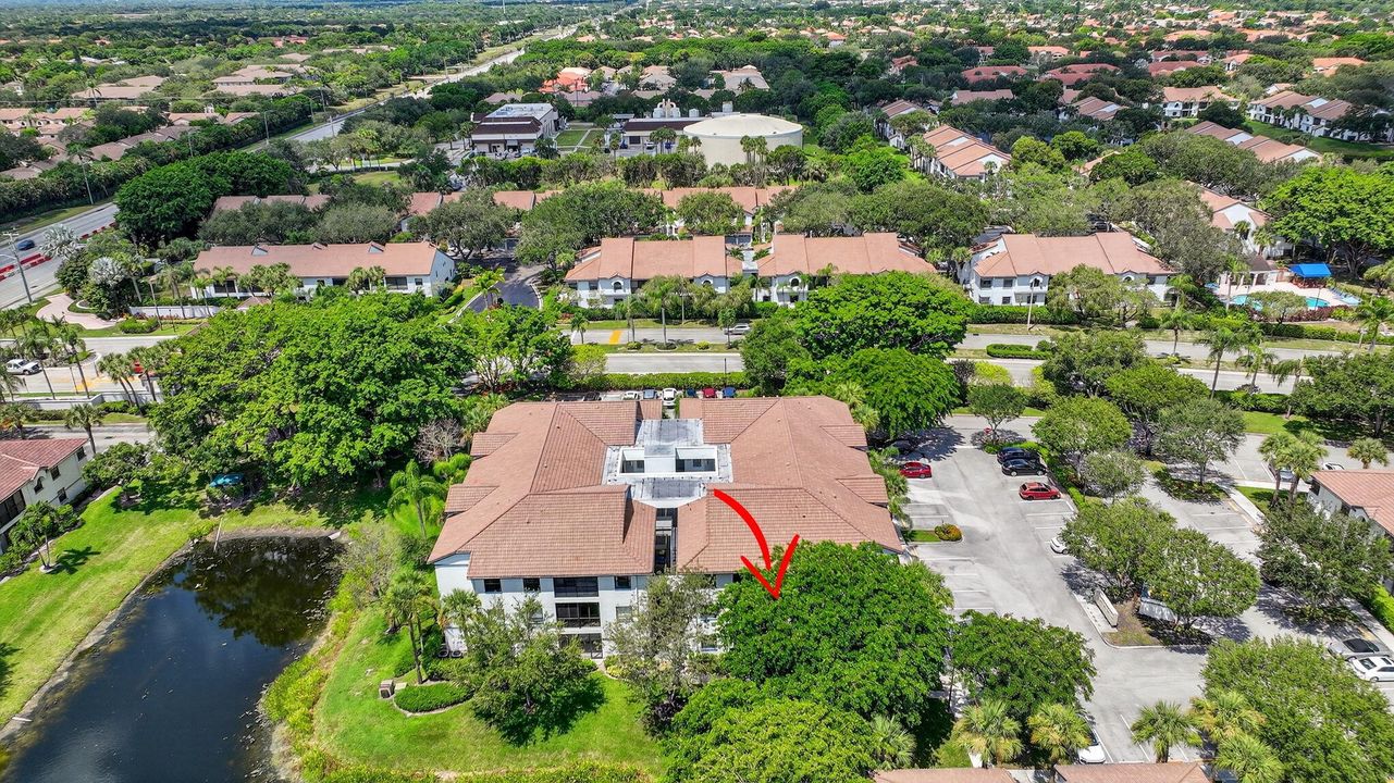 Под контрактом: $175,000 (3 спален, 2 ванн, 1374 Квадратных фут)