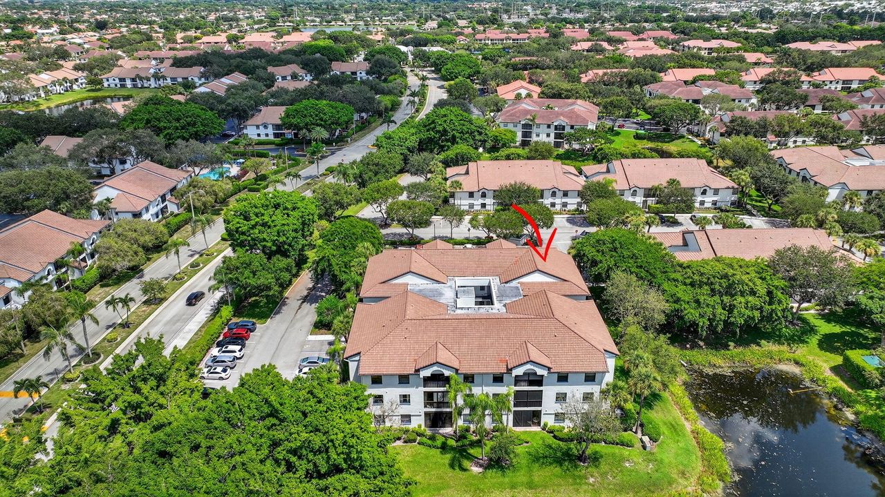 Под контрактом: $175,000 (3 спален, 2 ванн, 1374 Квадратных фут)