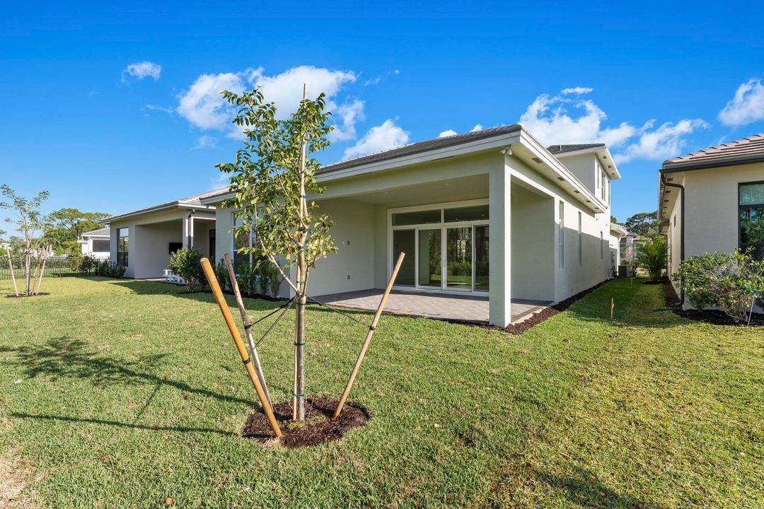 Activo con contrato: $849,000 (4 camas, 4 baños, 2563 Pies cuadrados)