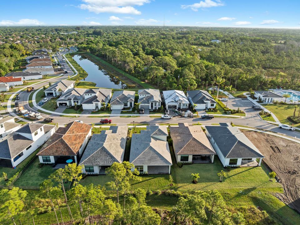 Activo con contrato: $849,000 (4 camas, 4 baños, 2563 Pies cuadrados)