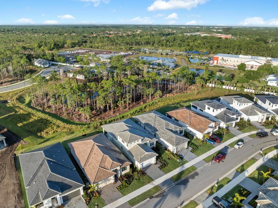 Activo con contrato: $849,000 (4 camas, 4 baños, 2563 Pies cuadrados)