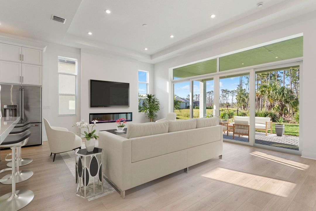 Activo con contrato: $849,000 (4 camas, 4 baños, 2563 Pies cuadrados)