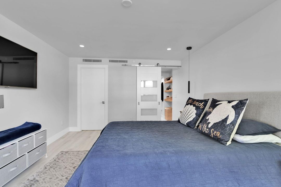 Active With Contract: $7,500 (3 beds, 2 baths, 1749 Square Feet)