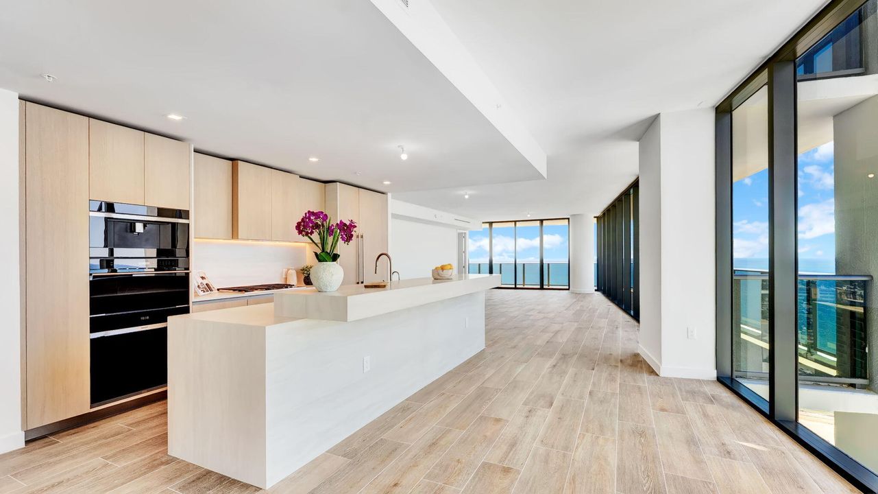 待售: $4,750,000 (4 贝兹, 4 浴室, 3390 平方英尺)