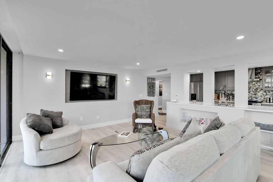 Active With Contract: $7,500 (3 beds, 2 baths, 1749 Square Feet)